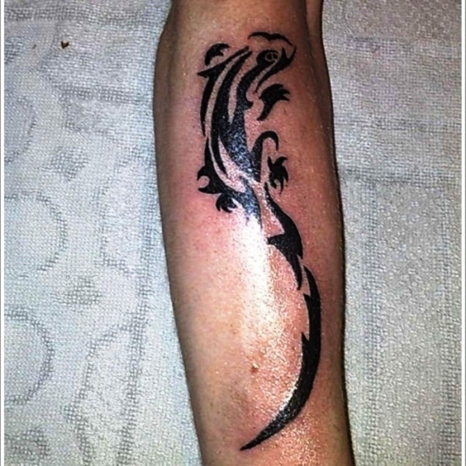 19-lizard-tattoo-tribal