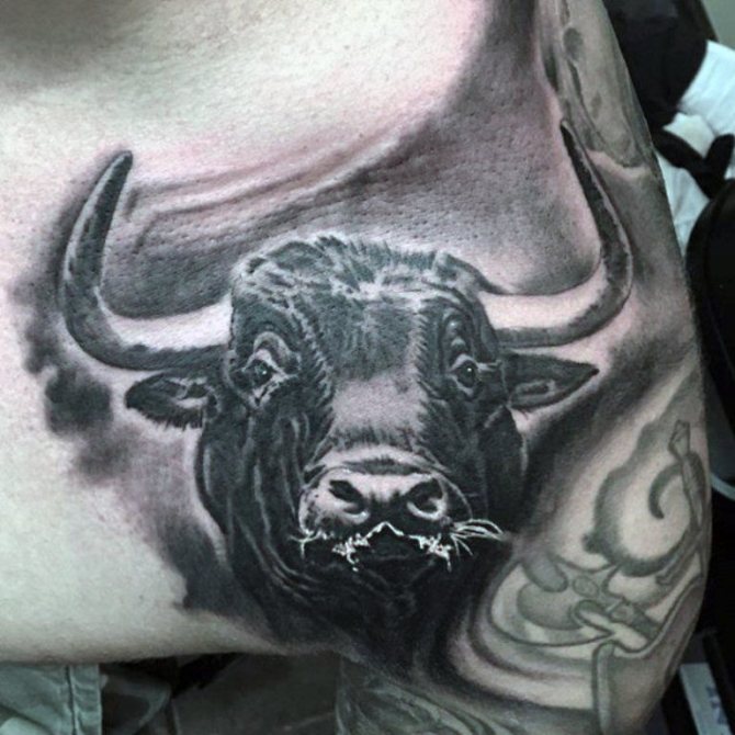 11-bull-horn-tattoo