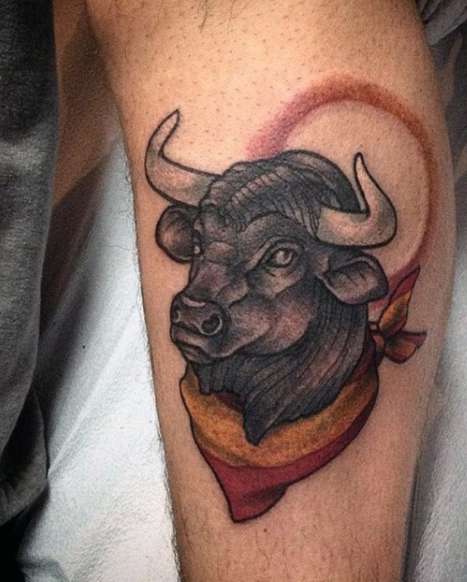 32-simple-bull-tattoo