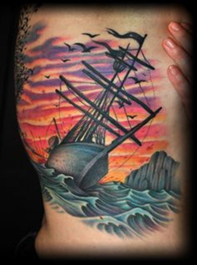 24-sinking-ship-tattoo-on-ribs