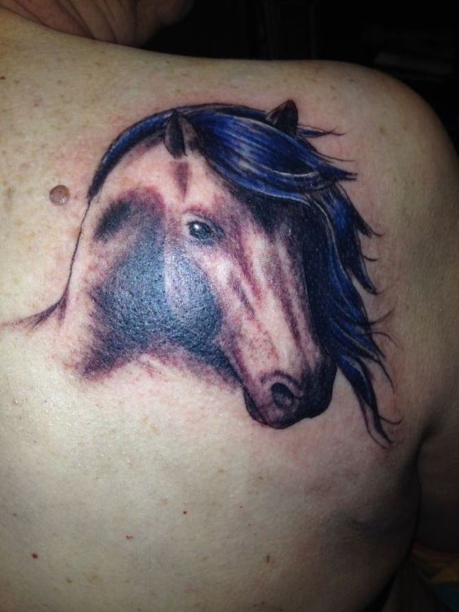04 Horse Back Tattoo - 20 Horse Tattoos