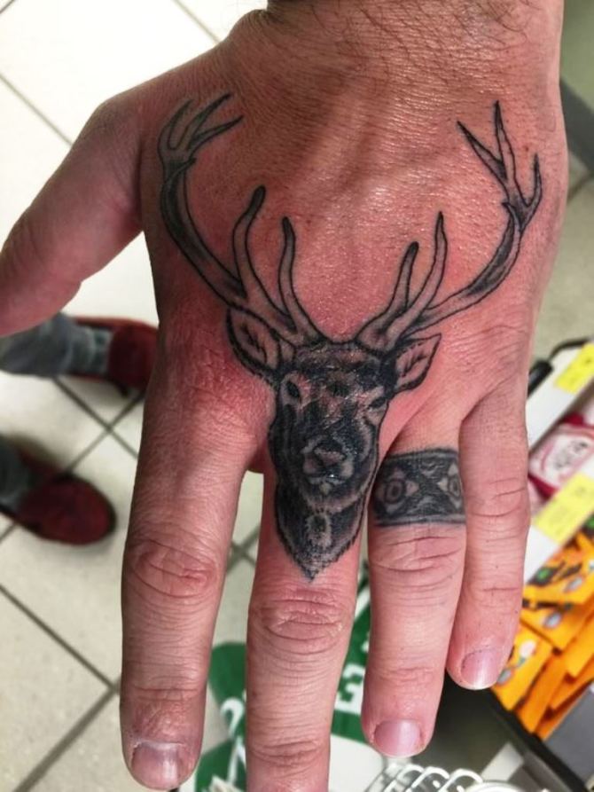 07 Deer Finger Tattoo - 30 Deer Tattoos