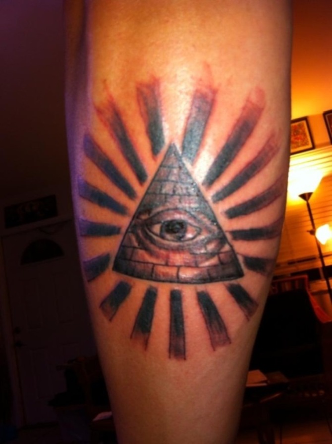  Tattoo Rays of Light - 20+ Pyramid Tattoos <3 <3