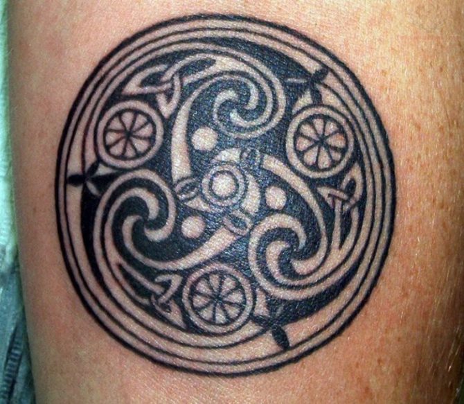  Polynesian Tattoo Circle - 30+ Spiral Tattoos <3 <3