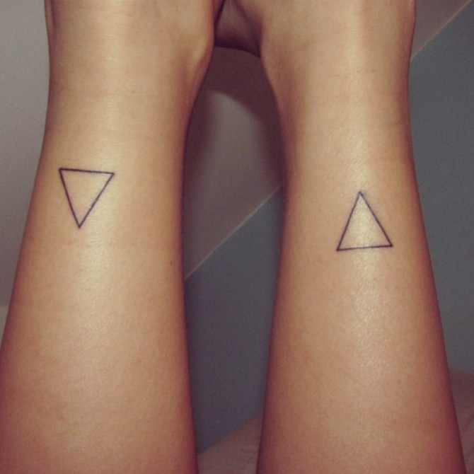  Triangle Tattoo on Wrist - 40+ Triangle Tattoos <3 <3