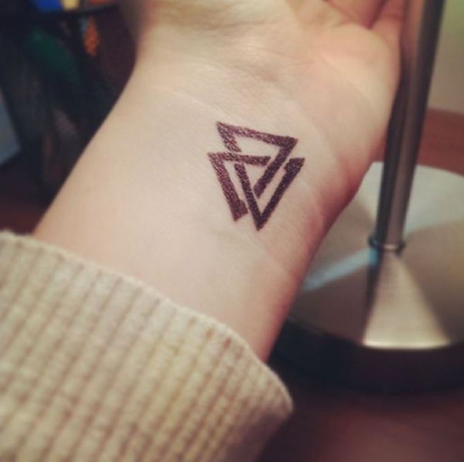 Tattoo Triangle in Triangle - 40+ Triangle Tattoos <3 <3