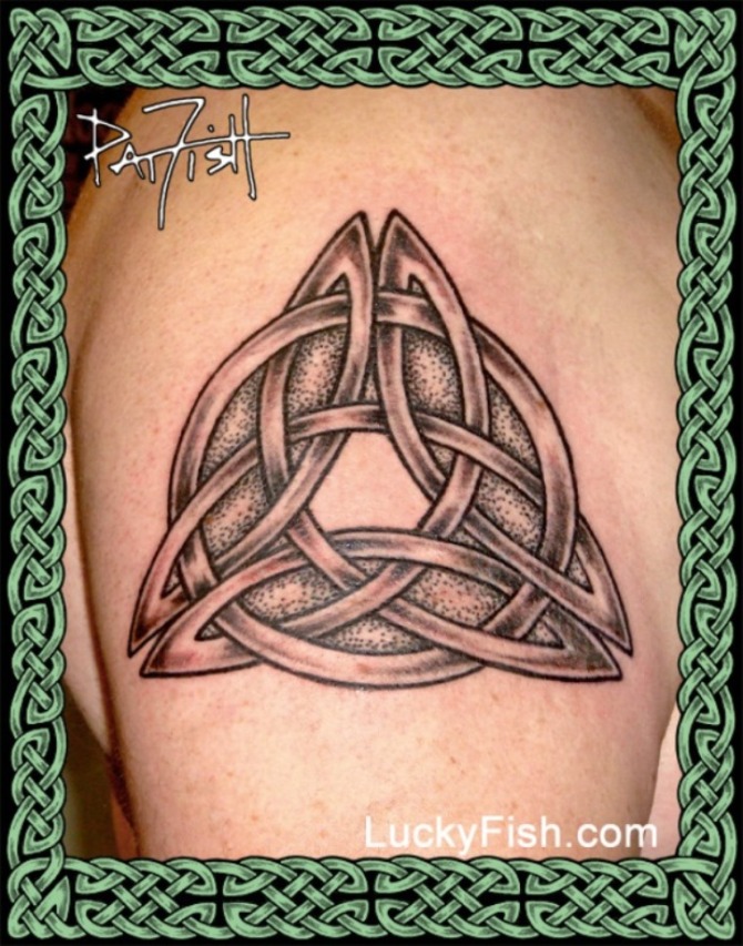 Celtic Trinity Knot Tattoo - 30+ Knot Tattoos <3 <3