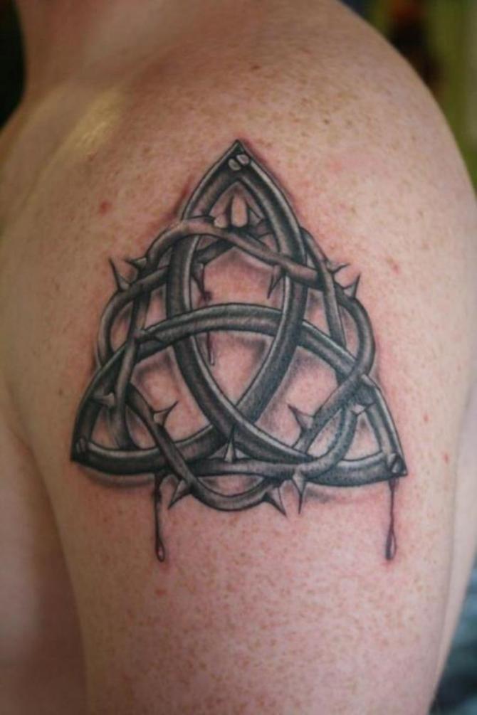  Celtic Trinity Knot Tattoo - 30+ Knot Tattoos <3 <3