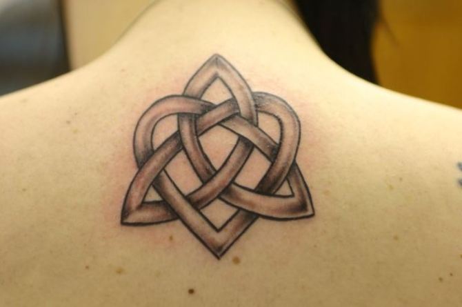  Celtic Family Knot Tattoo - 30+ Knot Tattoos <3 <3