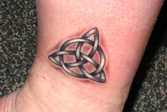  Celtic Symbols and Meanings - 30+ Knot Tattoos <3 <3