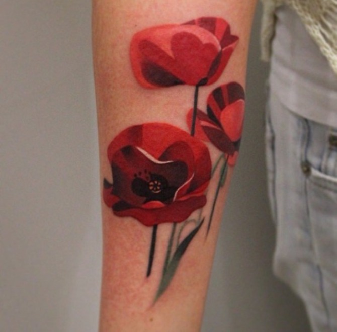 Tattoo Flowers on Hand - Tulip Tattoos 