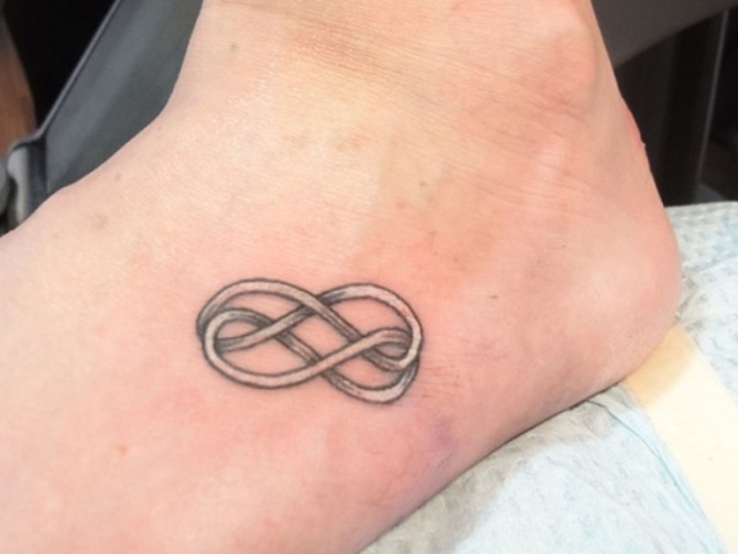Infinity Tattoo - 20+ Infinity Tattoos <3 <3