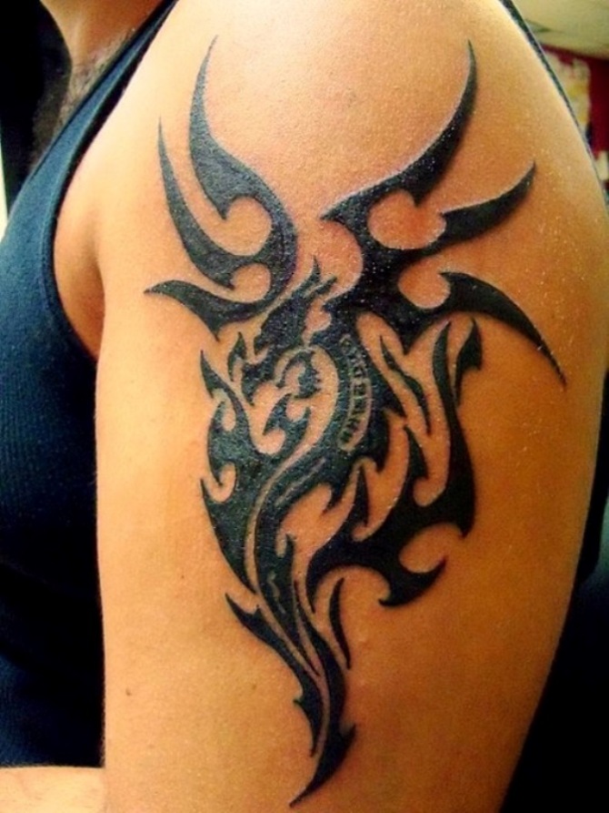 Dragon Tattoo on Shoulder - 40+ Tribal Sleeve Tattoos <3 <3