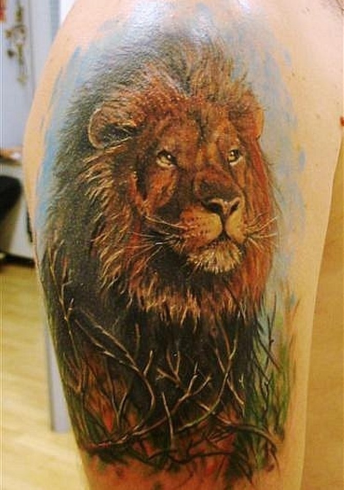 Lion Tattoo on his Shoulder - Lion Tattoos <3 <3