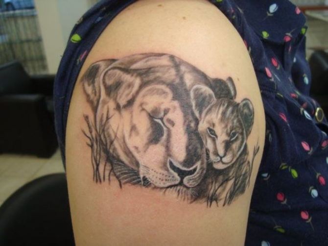 Mother and Baby Tattoo - Lion Tattoos <3 <3