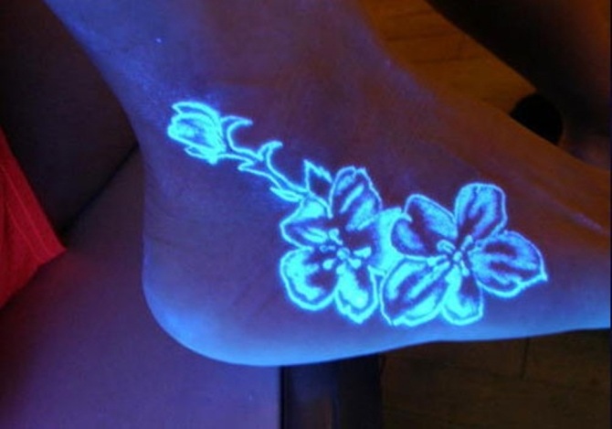 Tattoo Glow in the Dark