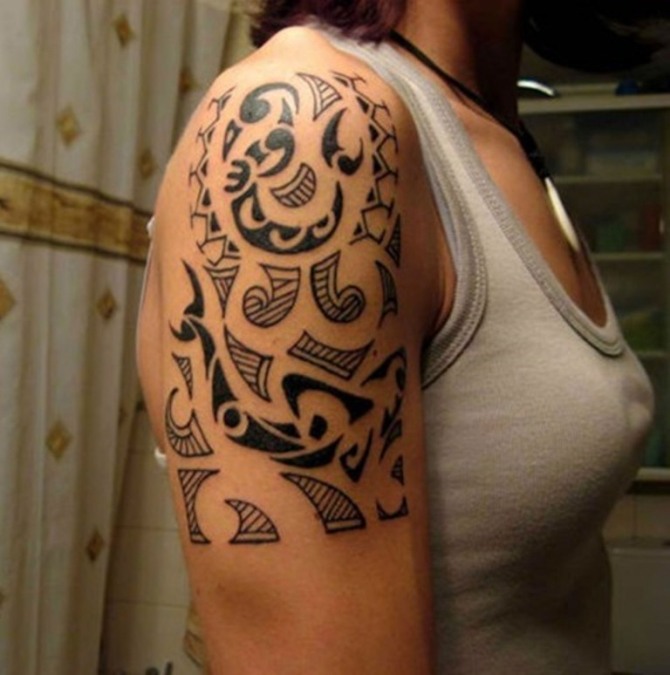 Tribal Shoulder Tattoo for Women