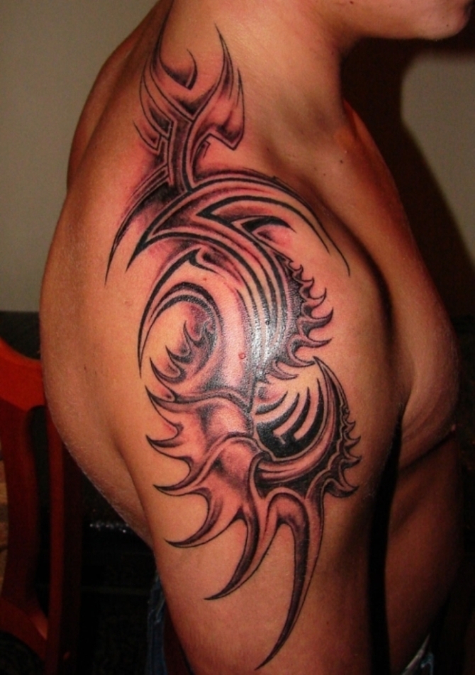 Nice Tattoo for Men on Shoulder