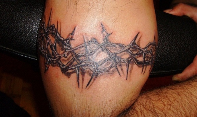 14-tattoo-crown-of-thorns