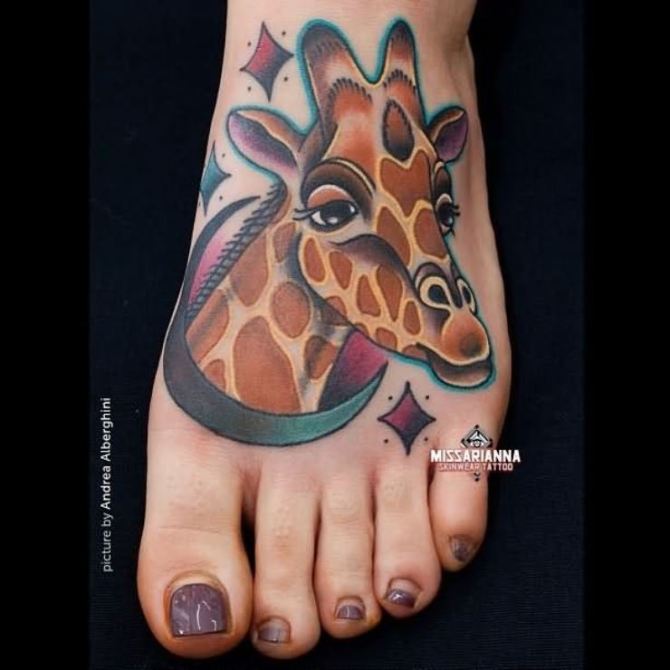 17-giraffe-tattoo-on-foot