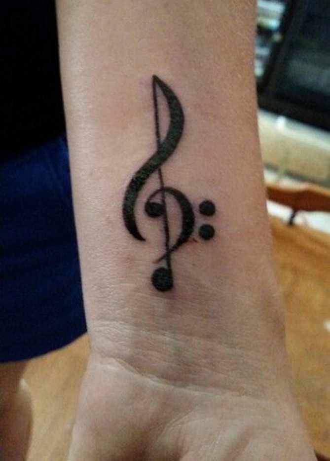 03-bass-clef-and-treble-clef-tattoo