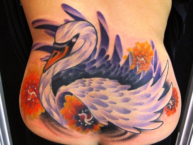24 White Swan Tattoo on Back - 25 Swan Tattoos
