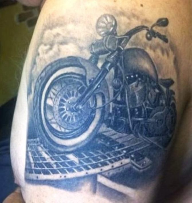23Old School Tattoo Motorcycle