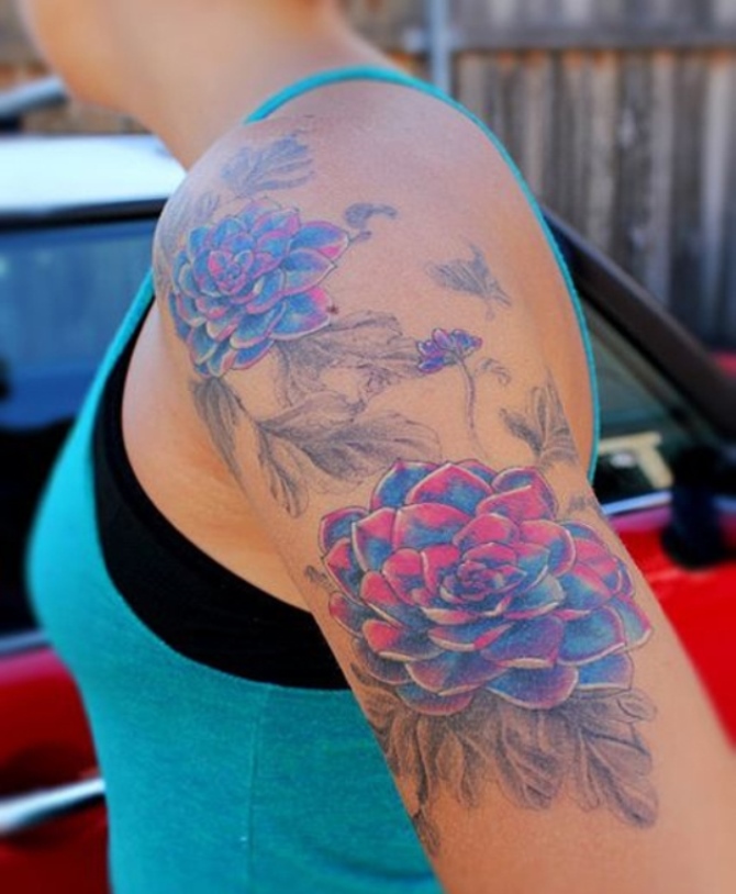 Tattoo on Shoulder Female