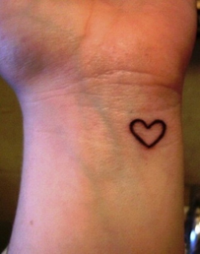 Heart Tattoo Wrist - 40+ Heart Tattoos <3 <3