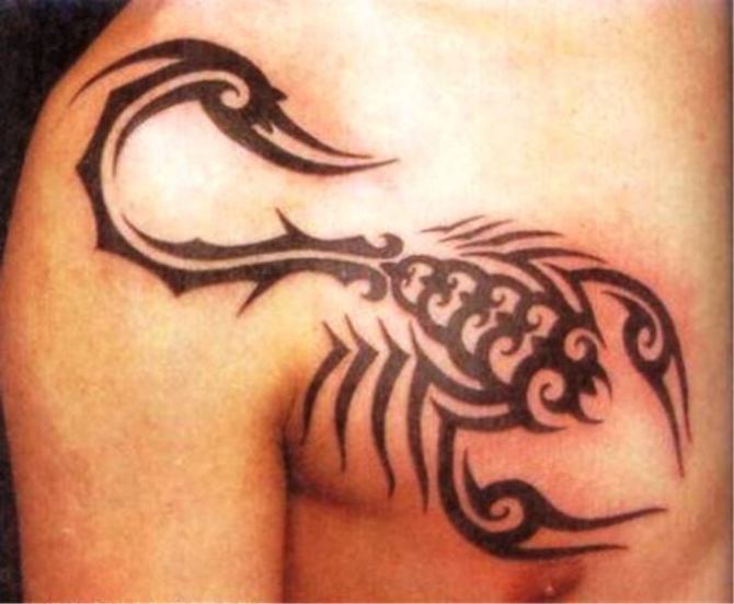 Male Tattoo on Shoulder - Scorpion Tattoos <3 <3